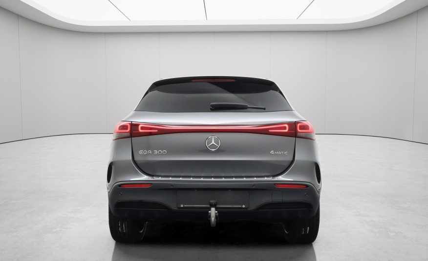 2023 Mercedes-Benz EQA 300 4MATIC AMG Line
