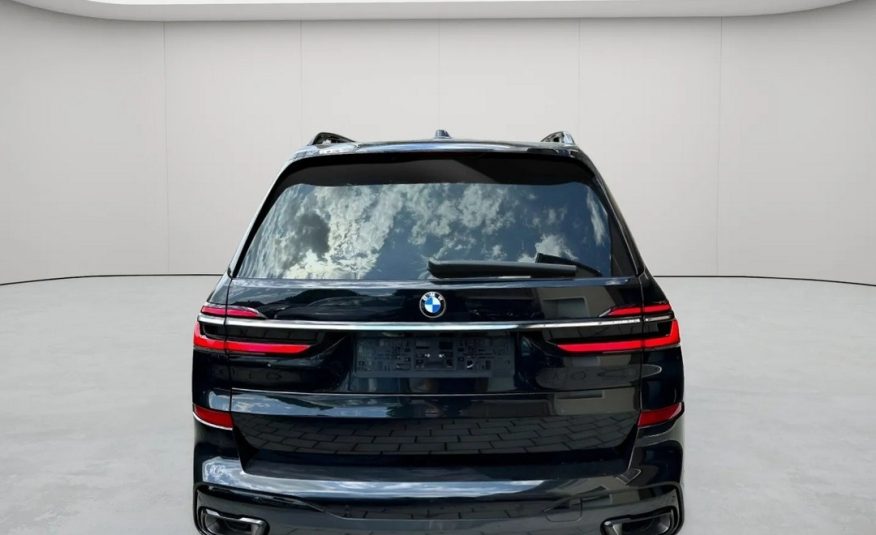 2023  BMW X7 xDrive40d M Sport