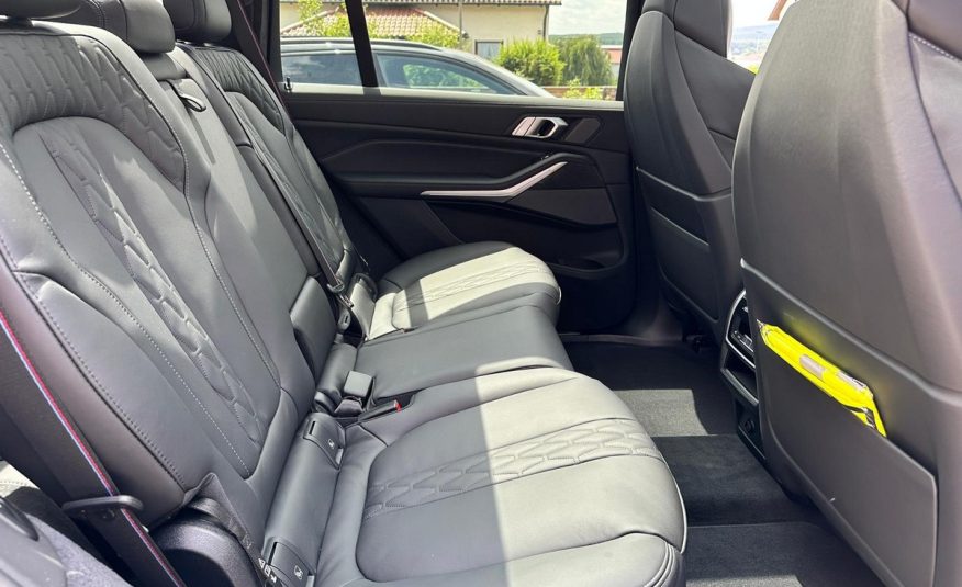 2023  BMW X7 xDrive40d M Sport
